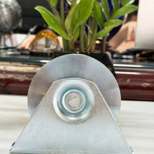 Bánh xe cổng trượt ray V 80mm